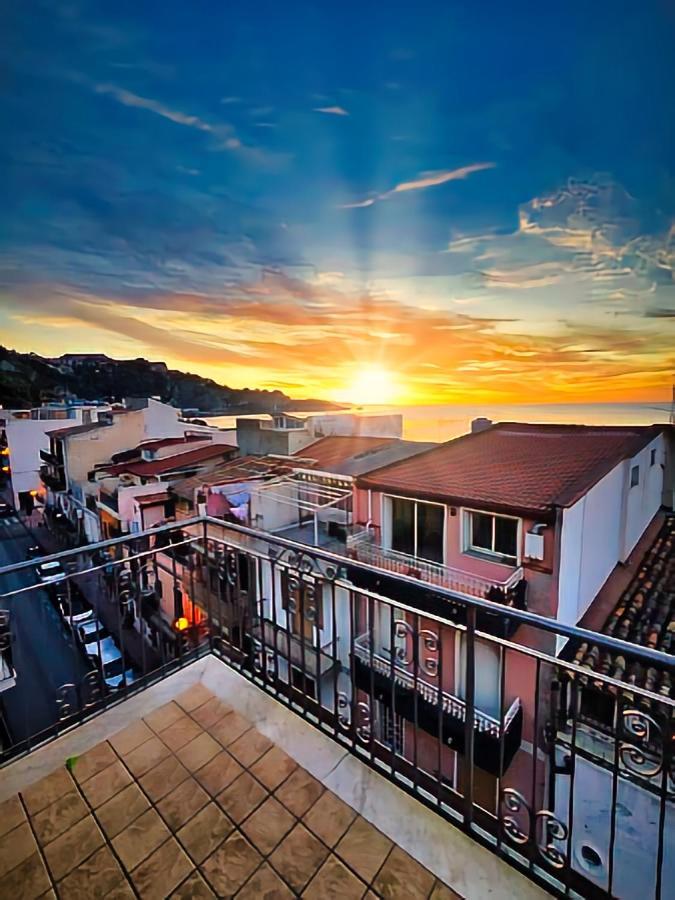 Etnapartment 4 Giardini Naxos Esterno foto
